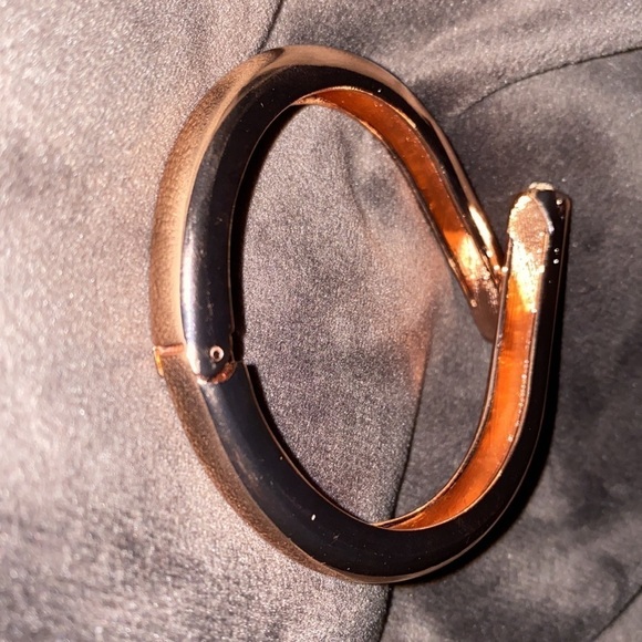 Luxury fashion 18k Rose gold plated bracelet - Picture 9 of 10